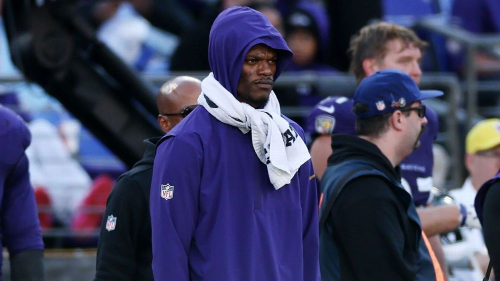 Ravens' Minter Hopeful Lamar Jackson Returns vs. Bills, But Wednesday Looms Large