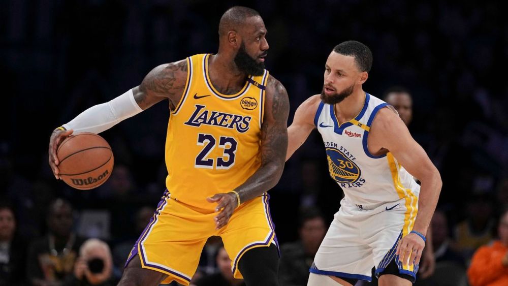 Steph Curry acknowledges appeal of playing with LeBron James - ESPN