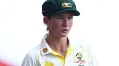 Beth Mooney - Women's Ashes: Australia's Beth Mooney out of series with fractured jaw - bbc.com - Australia - Georgia - New Zealand