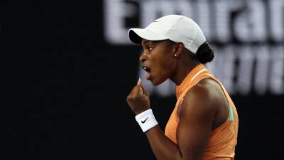 Emma Raducanu - Sloane Stephens - Beaten Stephens warns Raducanu to expect rollercoaster ride - channelnewsasia.com - Britain - France - Usa - Australia