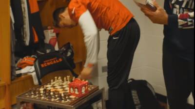 Why Bengals QB Joe Burrow has kept a chessboard by his locker this season - Cincinnati Bengals Blog- ESPN - espn.com - state Ohio -  Cincinnati