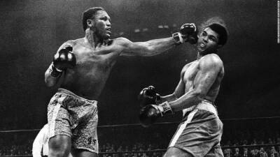 Joe Frazier - 'The Fight of the Century': A divided US nation 50 years on - edition.cnn.com - Usa - China - Japan - Vietnam