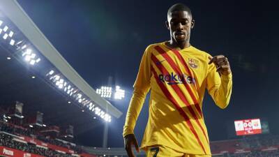 Diego Carlos - Ousmane Dembele must sign new deal or Barcelona will sell, says Xavi Hernandez as winger stalls on contract - eurosport.com - Manchester