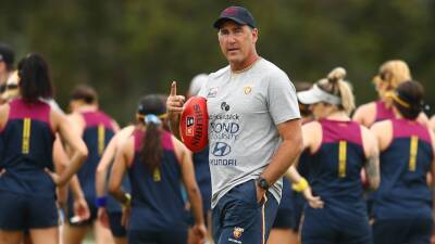 Brisbane Lions AFLW coach Craig Starcevich calls on AFL men to fast-track professionalisation - abc.net.au - Australia