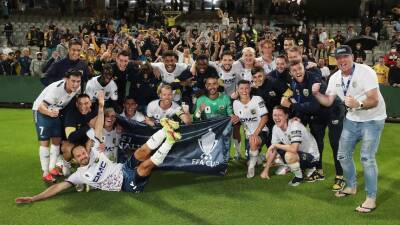 Central Coast Mariners through to first FFA Cup final after controversial defeat of Sydney FC - abc.net.au - Brazil