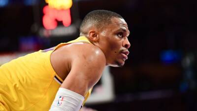 Russell Westbrook - Frank Vogel - Los Angeles Lakers star Russell Westbrook benched late in loss; coach Frank Vogel had green light, sources say - espn.com - Los Angeles -  Los Angeles - state Indiana - county Russell - county Long