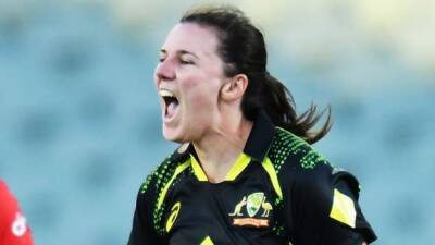 Nat Sciver - Tammy Beaumont - Tahlia Macgrath - Danni Wyatt - Tahlia McGrath: Australia all-rounder makes her mark in Ashes opener - bbc.com - Australia