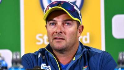 Mark Boucher - Mark Boucher: South Africa head coach charged with gross misconduct over racism claims - bbc.com - South Africa