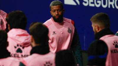 Un Betis de Play ante un Espanyol con la flecha hacia abajo - en.as.com