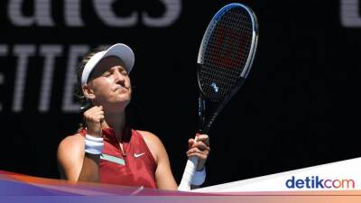 Victoria Azarenka - Maria Sakkari - Barbora Krejcikova - Australian Open 2022: Azarenka Menang Telak Lagi - sport.detik.com - Australia