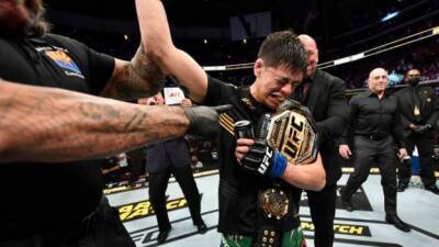 UFC 270: Brandon Moreno overcame 'worst year of his life' to become Mexico's first UFC champion. - bbc.com - Brazil - Mexico - state California