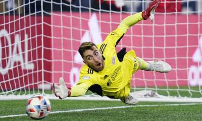 Zack Steffen - Aaron Ramsdale - Matt Turner - Bernd Leno - Arsenal in talks to buy US keeper Matt Turner from New England Revolution - theguardian.com - Manchester - Usa -  Sheffield