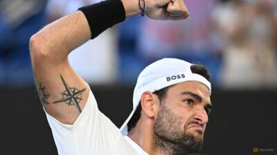 Carlos Alcaraz - Matteo Berrettini - Berrettini survives Alcaraz comeback to edge five-set thriller - channelnewsasia.com - Spain - Italy - Australia -  Vienna
