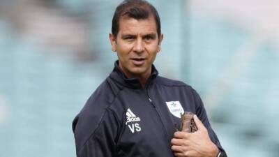 Vikram Solanki: Surrey head coach leaves for Indian Premier League role - bbc.com - India