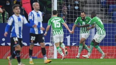 Vicente Moreno - El Betis - Álex Moreno - El Betis está de luna de miel - en.as.com