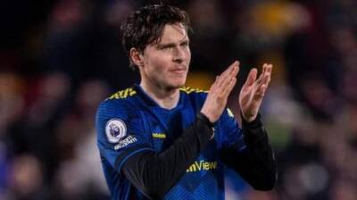 Ralf Rangnick - Man Utd to support players' family security around games after Victor Lindelof break-in - bbc.com - Sweden - Manchester - Germany - London