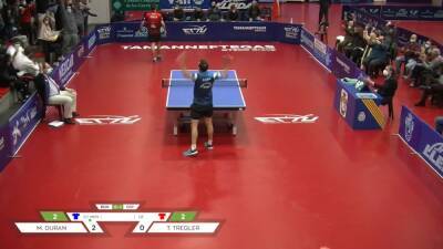 Carlos Alcaraz - Jordi Alba - Esto solo podía ocurrir en el tenis de mesa: vean este espectacular punto que levantó al público - en.as.com - Madrid