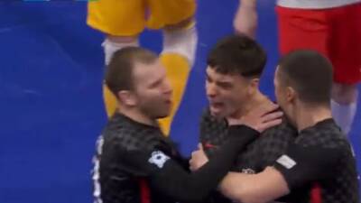 Jordi Alba - Nico Williams - Es el gol del torneo de largo: ciencia-ficción en el Europeo de fútbol sala - en.as.com - Madrid