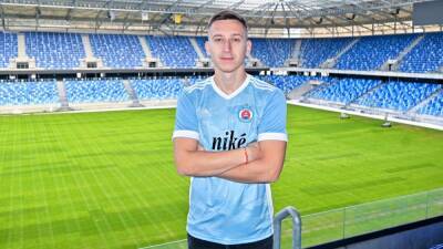 Oficial: Saponjic firma por el Slovan - en.as.com -  Bratislava