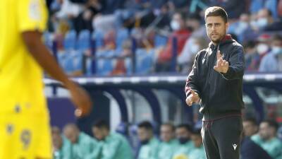 Alessio Lisci - Lisci: "Alejo hizo un gesto a la grada que sobraba" - en.as.com