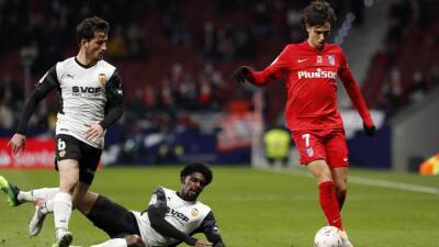 Wanda Metropolitano - João Félix - Simeone quita a João Félix y el Metropolitano responde con pitos - en.as.com