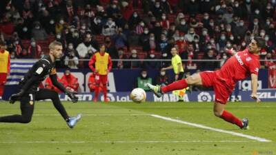 Matheus Cunha - Mario Hermoso - Atletico Madrid - Diego Simeone - Hugo Duro - Angel Correa - Atletico strike late to seal dramatic 3-2 win against Valencia - channelnewsasia.com - Usa - Argentina - county Valencia