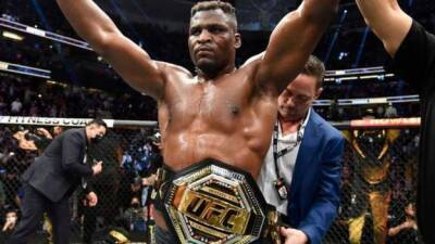 Francis Ngannou - UFC 270: Francis Ngannou beats Ciryl Gane by unanimous decision to retain world heavyweight title - bbc.com - France - Brazil - Mexico - Cameroon - state California