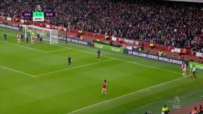 Enzo Alves Vieira - Odegaard saca uno de los córners del año: una maravilla antinatura del todo en la Premier - en.as.com - Australia - Madrid