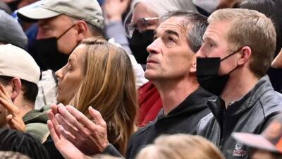 Gonzaga suspends John Stockton's men's basketball tickets for failure to follow COVID-19 mask mandate - espn.com