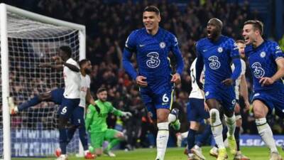 Thomas Tuchel - Antonio Conte - Kepa Arrizabalaga - Thiago Silva - Harry Kane - Chelsea 2-0 Tottenham: Hakim Ziyech and Thiago Silva score for Blues - bbc.com - Britain - Manchester -  Santo