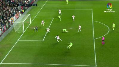 Enzo Alves Vieira - Tras Nico Williams, ahora él: qué bombazo del último cachorro de Lezama en su estreno de titular - en.as.com - Australia - Madrid