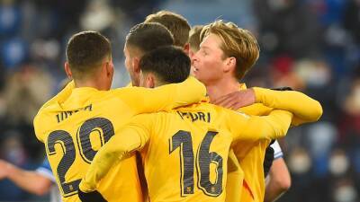Ferran Torres - Luuk De-Jong - Frenkie De-Jong - Frenkie de Jong strikes late to hand Barcelona win at Alaves - eurosport.com - Madrid