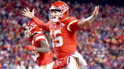 Patrick Mahomes - Josh Allen - Harrison Butker - 'Game of the year!!!' Social media reacts to Buffalo Bills-Kansas City Chiefs AFC divisional-round OT thriller - espn.com -  Kansas City