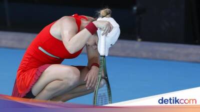 Australian Open 2022: Halep Tersingkir, Medvedev Maju ke 8 Besar