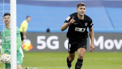 Joan Laporta - Jordi Alba - Barcelona Semana de fichajes en el Barça - en.as.com