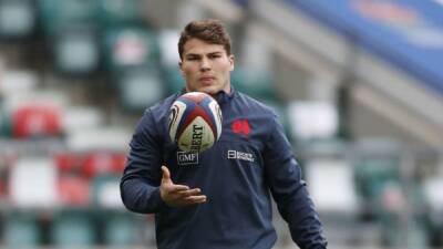 Antoine Dupont - Ed Osmond - Rob Baxter - Dupont wins British writers' award - channelnewsasia.com - Britain - France - New Zealand - county Union