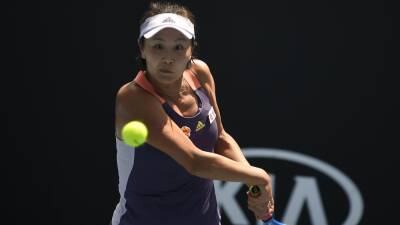 Zhang Gaoli - Naomi Osaka - Martina Navratilova - Martina Navratilova hits out over Peng Shuai t-shirt ban at Australian Open 2022 - eurosport.com - Australia - China