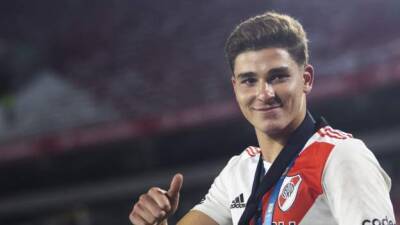 Julian Alvarez - Pep Guardiola - Julian Alvarez: Manchester City target River Plate and Argentina forward - bbc.com - Manchester - Colombia - Argentina - Chile