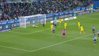 Enzo Alves Vieira - Esto es caer de pie: generosísimo detalle de crack de Ferran en el gol para darle la victoria al Barça - en.as.com - Australia - Madrid