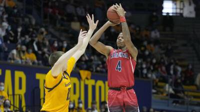 Tommy Lloyd - No. 3 Arizona gets another blowout, this time over California - foxnews.com - state Arizona - state Tennessee - state California - county Grant
