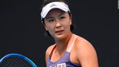 Craig Tiley - Australian Open relaxes rule against Peng Shuai protest T-shirt, Craig Tiley tells AFP - edition.cnn.com - France - Serbia - Usa - Australia - China