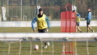 El Deportivo - Jaime llega a tiempo y Menudo vuelve a la lista por las bajas - en.as.com - Santander - county La Plata