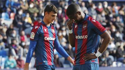 Alessio Lisci - El Levante - Pablo Martínez - El mercado del Levante, varado por la crisis deportiva - en.as.com