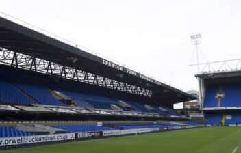 Louie Barry - Kieran Mackenna - Opinion: Ipswich Town ought to consider sanctioning exit for 26-y/o amid Swansea interest - msn.com -  Swansea -  Brighton -  Ipswich -  Fleetwood