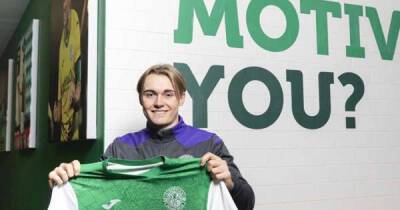 Shaun Maloney - Elias Melkersen - Elias Melkersen gets Hibs green light as Norwegian striker's work permit is sorted - msn.com - Scotland - Norway