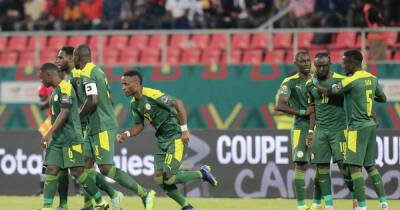 Kalidou Koulibaly - Soccer-Senegal reach 1ast eight as Mane scores but suffers head injury - msn.com - Senegal - Cape Verde - Mali - Equatorial Guinea
