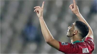 Romain Saïss - Yassine Bounou - Afcon 2021: Morocco make Afcon quarter-finals with Malawi win - bbc.com -  Yaounde - Morocco - Malawi