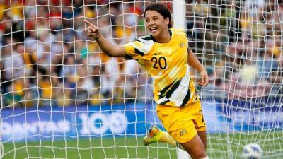 Sam Kerr - Tim Cahill - Sam Kerr honoured with Medal of the Order of Australia for service to football - abc.net.au - Britain - Australia - India -  Chelsea