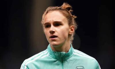 Vivianne Miedema - Arsenal striker Vivianne Miedema holds talks with PSG and Barcelona - theguardian.com - Netherlands - London