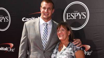 Rob Gronkowski - Mike Ehrmann - Rob Gronkowski reveals how his mother helps him make big plays at the cash register - foxnews.com - Florida - state California - state Massachusets